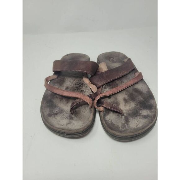 COPY - Leather Chacos Slip on Thong Sandals Womens Size 9 - Picture 1 of 10